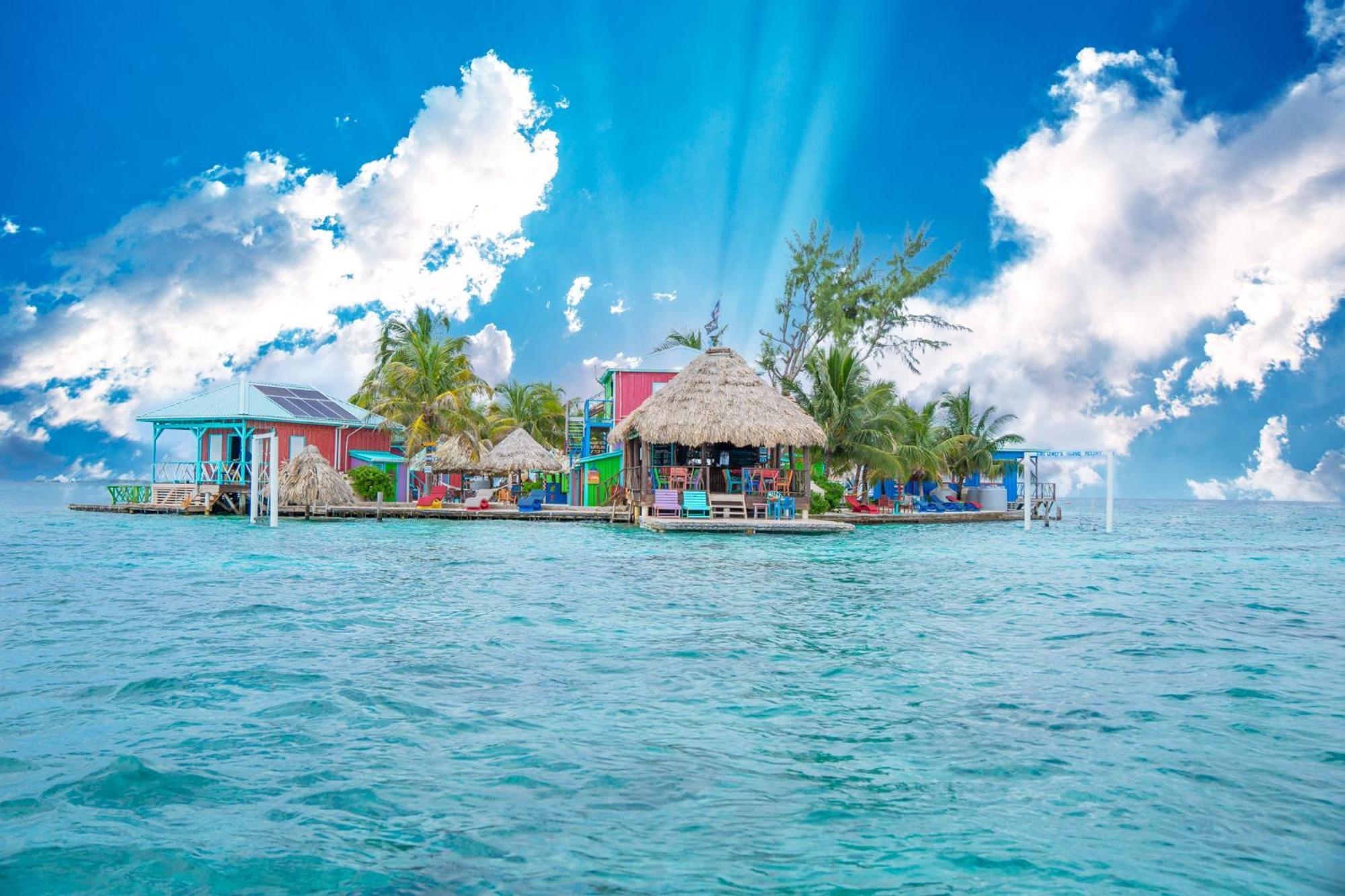King Lewey'S Island Resort Placencia 外观 照片