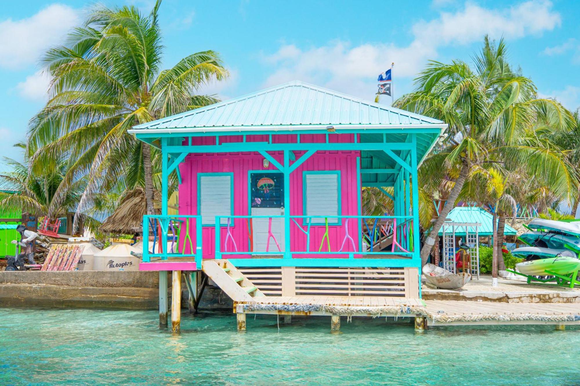 King Lewey'S Island Resort Placencia 外观 照片
