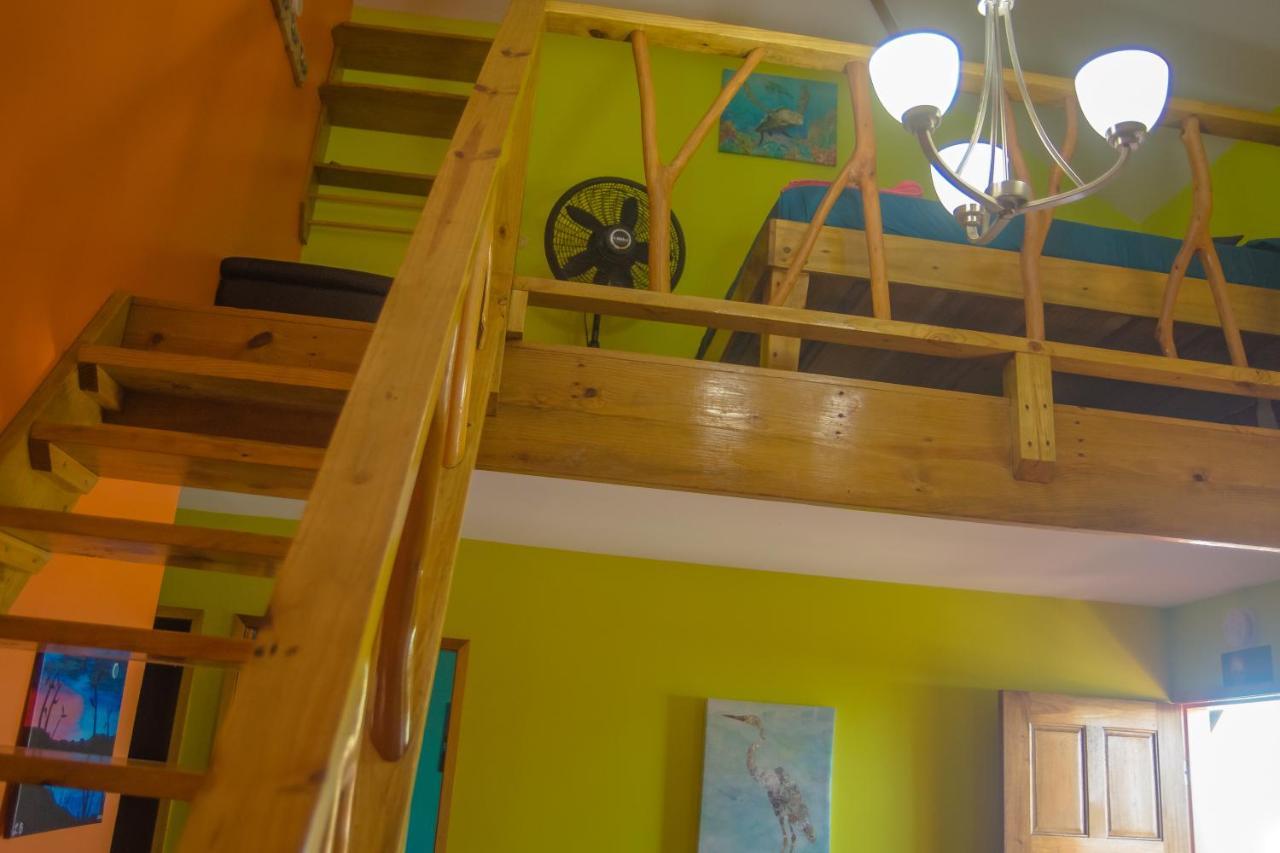 King Lewey'S Island Resort Placencia 外观 照片
